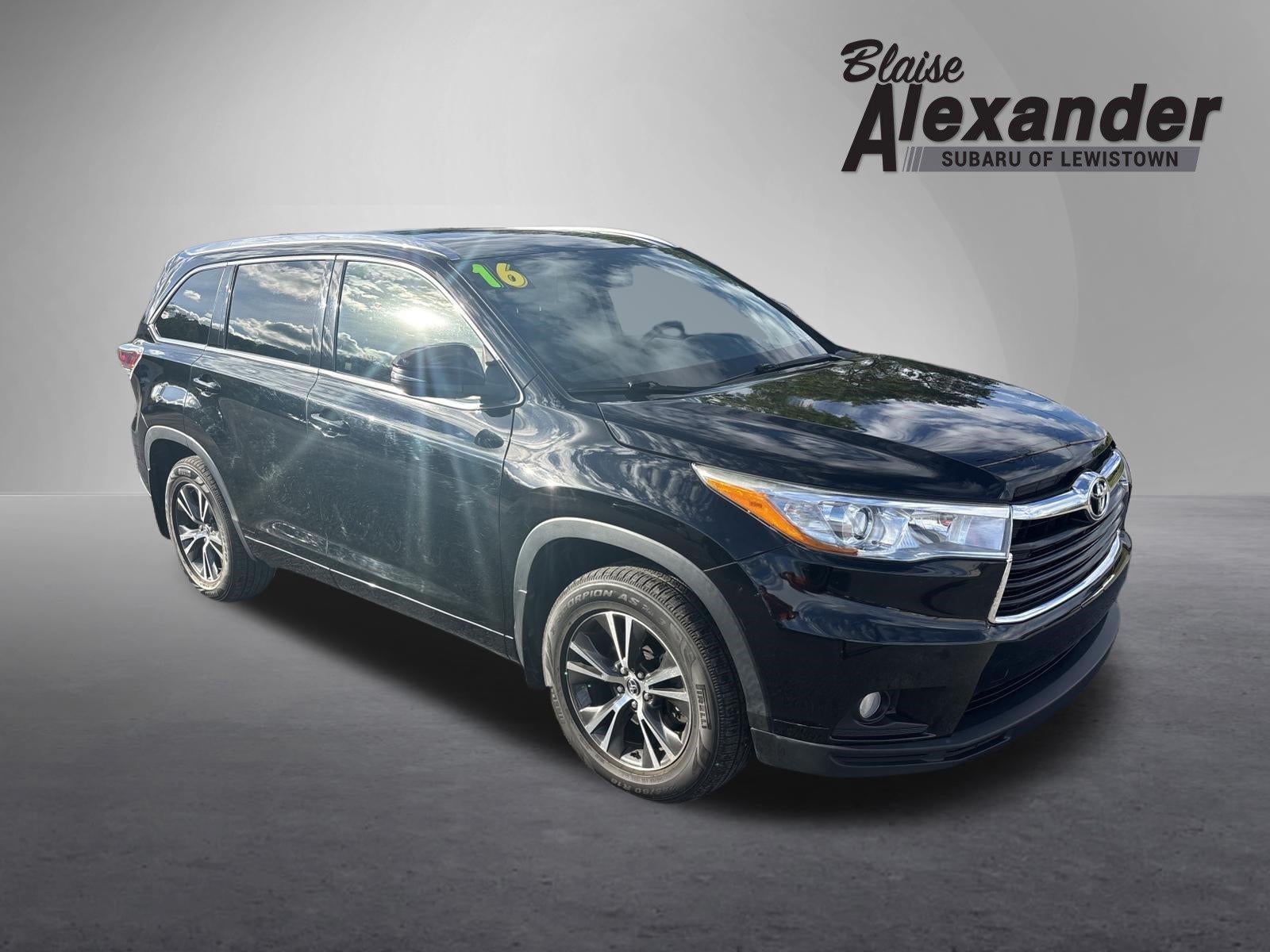 2016 Toyota Highlander AWD 4dr V6 XLE (Natl)