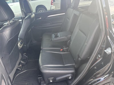 2016 Toyota Highlander AWD 4dr V6 XLE (Natl)