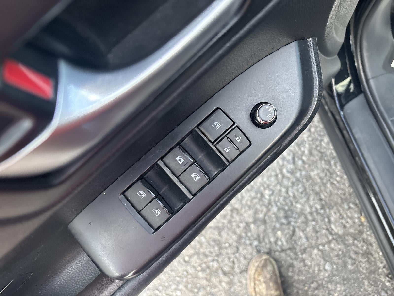 2016 Toyota Highlander AWD 4dr V6 XLE (Natl)