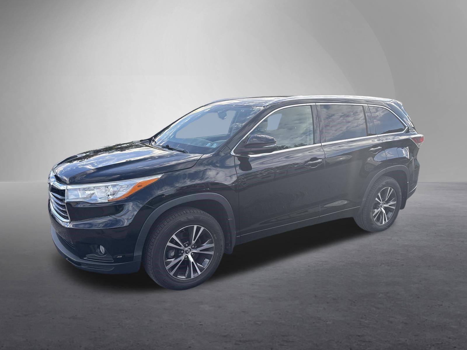 2016 Toyota Highlander AWD 4dr V6 XLE (Natl)