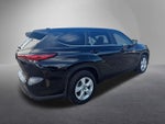 2023 Toyota Highlander LE AWD (SE)