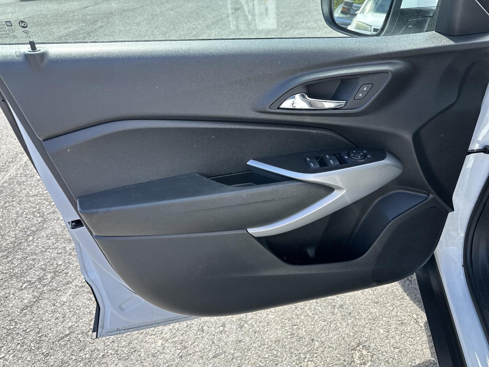 2024 Chevrolet Trax FWD 4dr LS