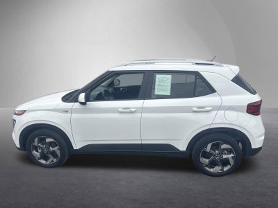 2024 Hyundai VENUE SEL IVT