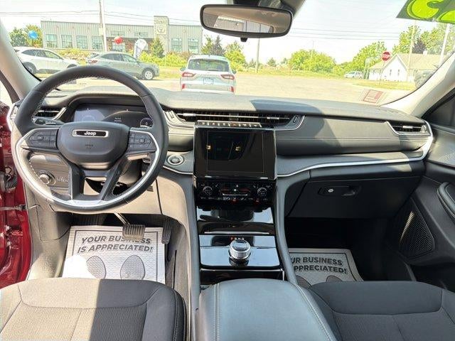 2023 Jeep Grand Cherokee L Laredo 4x4