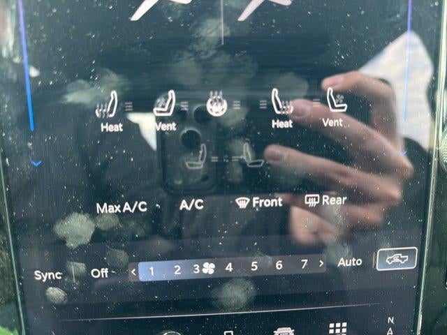 2026 RAM 1500 Laramie 4x4 Crew Cab 5'7" Box