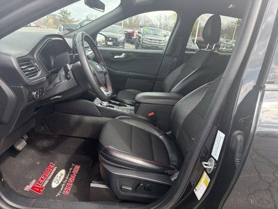 2025 Ford Escape ST-Line Select AWD