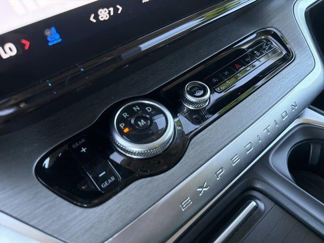2025 Ford Expedition Max Platinum 4x4