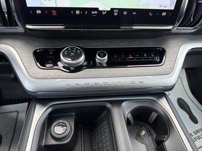 2025 Ford Expedition Max Platinum 4x4