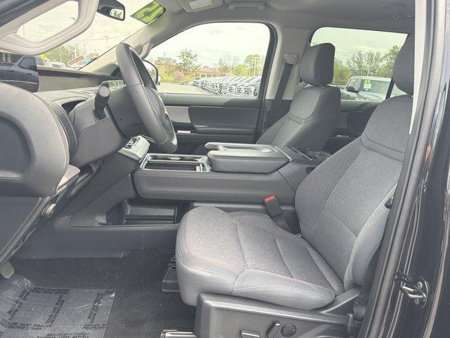 2025 Ford Expedition Active 4x4