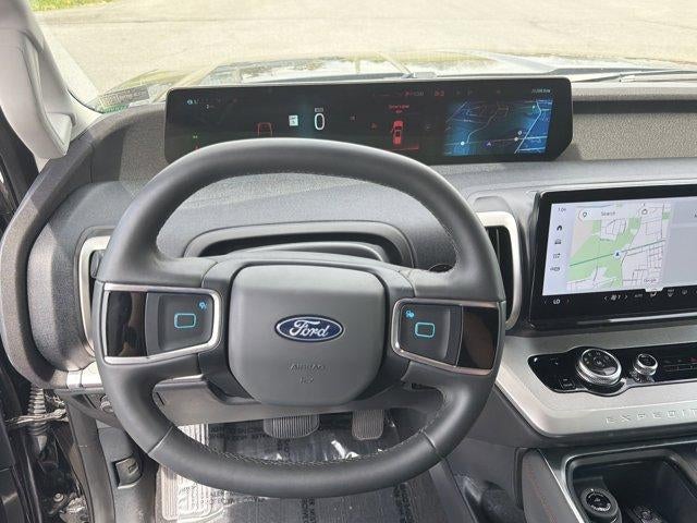 2025 Ford Expedition Active 4x4