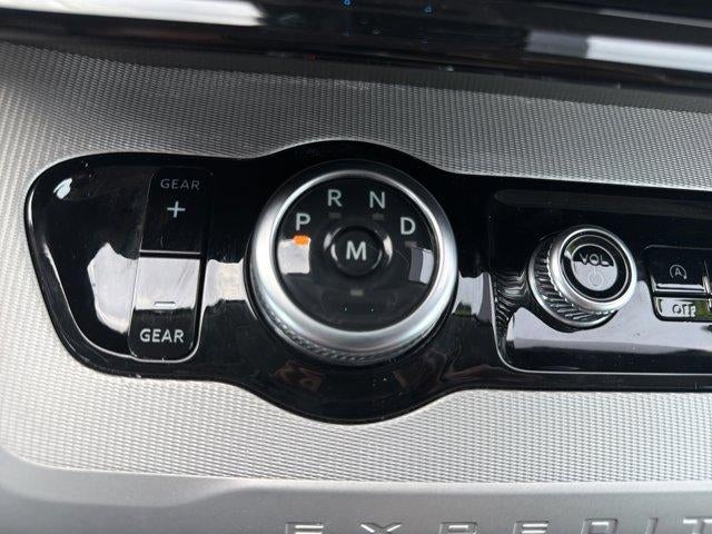 2025 Ford Expedition Active 4x4