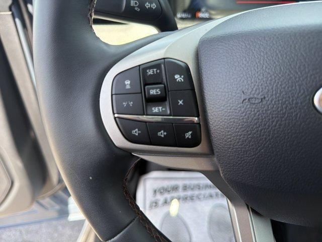 2026 Ford Explorer Active w/100A Pkg 4WD