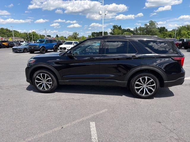 2026 Ford Explorer ST-Line 4WD