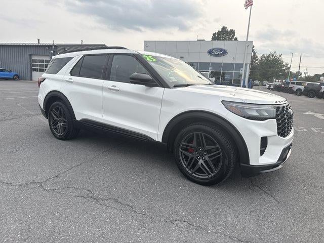 2025 Ford Explorer ST 4WD