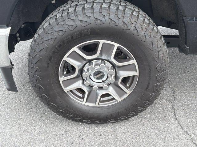 2024 Ford Super Duty F-250 SRW LARIAT 4WD Crew Cab 6.75' Box