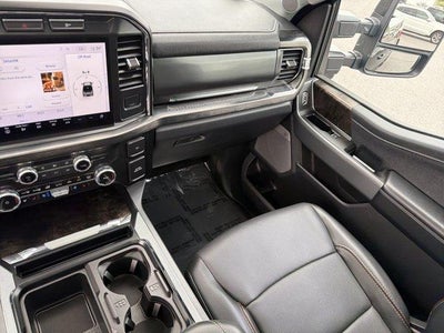 2024 Ford Super Duty F-250 SRW LARIAT 4WD Crew Cab 6.75' Box