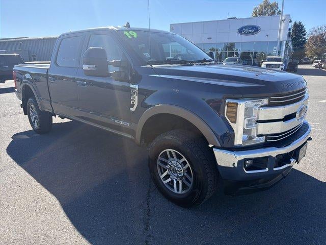 2019 Ford Super Duty F-350 SRW LARIAT 4WD Crew Cab 6.75' Box