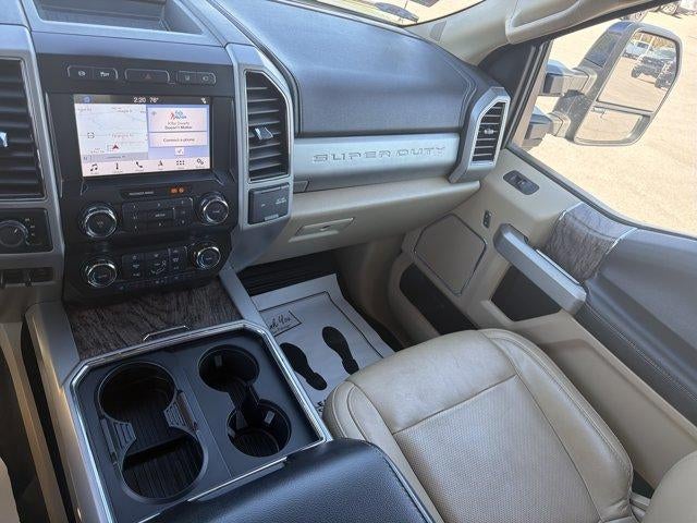 2019 Ford Super Duty F-350 SRW LARIAT 4WD Crew Cab 6.75' Box