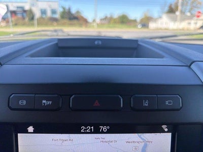 2019 Ford Super Duty F-350 SRW LARIAT 4WD Crew Cab 6.75' Box