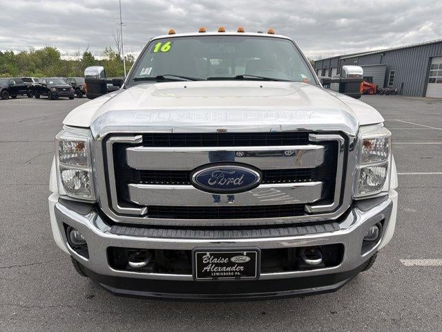 2016 Ford Super Duty F-450 DRW 4WD Crew Cab 8 Ft Box Lariat