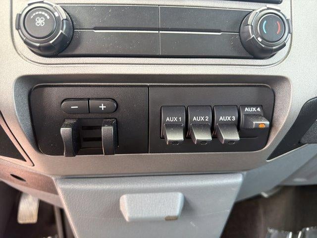 2015 Ford Super Duty F-250 SRW 4WD Regular Cab 8 Ft Box XLT