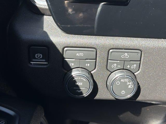2026 Chevrolet Silverado 1500 Crew Cab Short Box 4-Wheel Drive LT 2FL