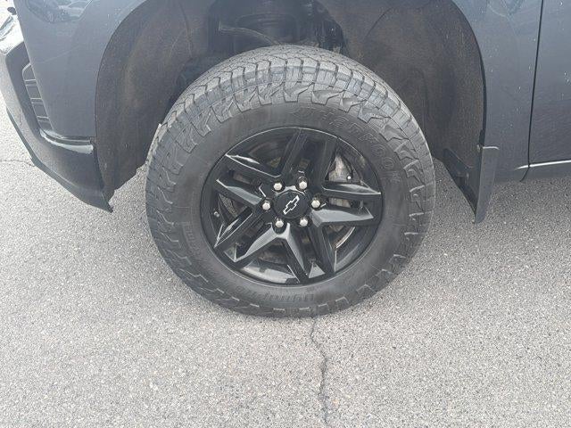 2021 Chevrolet Silverado 1500 Crew Cab Short Box 4-Wheel Drive Custom Trail Boss