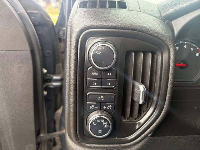 2021 Chevrolet Silverado 1500 Crew Cab Short Box 4-Wheel Drive Custom Trail Boss