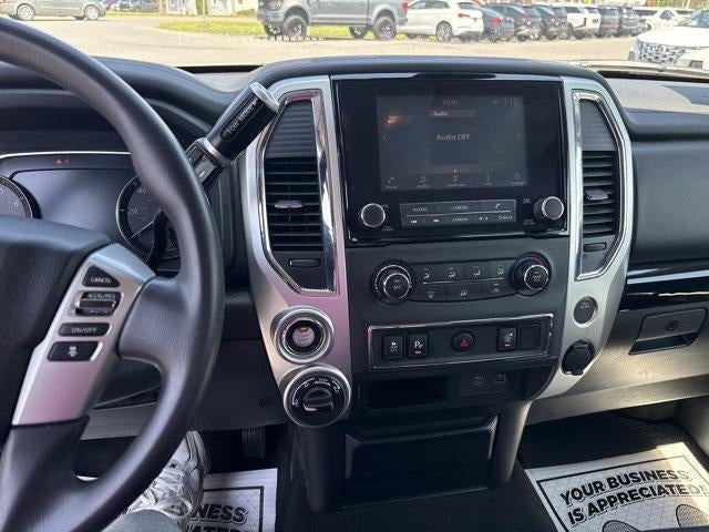 2021 Nissan Titan 4x4 Crew Cab SV