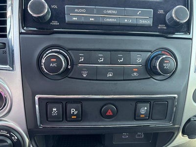 2021 Nissan Titan 4x4 Crew Cab SV