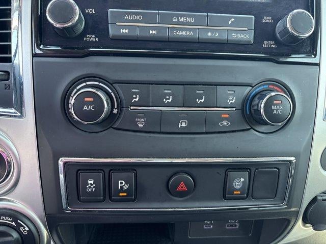 2021 Nissan Titan 4x4 Crew Cab SV