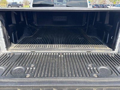 2021 Nissan Titan 4x4 Crew Cab SV