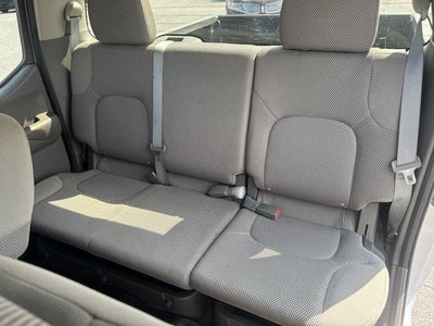 2012 Nissan Frontier 4WD Crew Cab SWB Auto SV