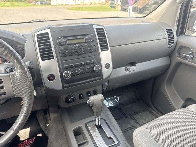 2012 Nissan Frontier 4WD Crew Cab SWB Auto SV