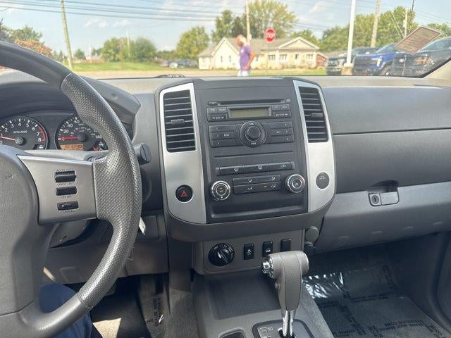 2012 Nissan Frontier 4WD Crew Cab SWB Auto SV