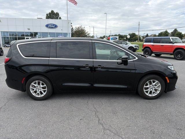 2025 Chrysler Pacifica Select FWD