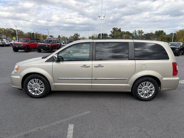 2013 Chrysler Town & Country 4dr Wgn Touring-L