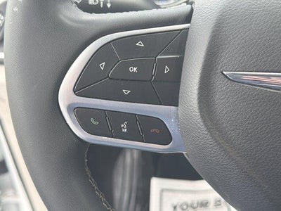 2023 Chrysler Voyager LX FWD
