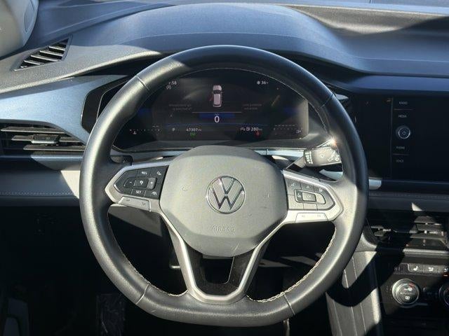 2024 Volkswagen Taos SE FWD