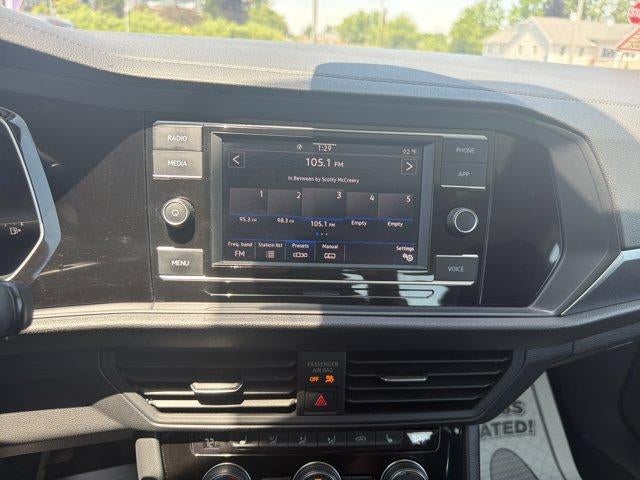 2024 Volkswagen Jetta SE Auto