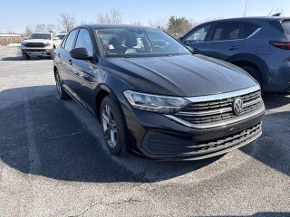 2024 Volkswagen Jetta SE Auto