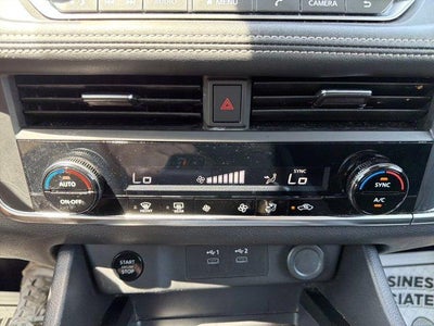 2024 Nissan Rogue AWD SV