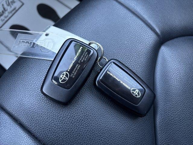 2022 Toyota Highlander XLE AWD (Natl)