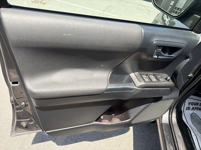 2018 Toyota Tacoma TRD Sport Double Cab 5' Bed V6 4x4 AT (Natl)