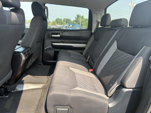 2016 Toyota Tundra 4WD Truck 4WD CrewMax Short Bed 5.7L SR5 (SE)