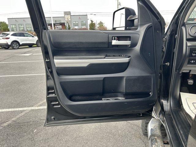 2014 Toyota Tundra 4WD Truck 4WD Double Cab Standard Bed 4.6L V8 SR5 (Natl)