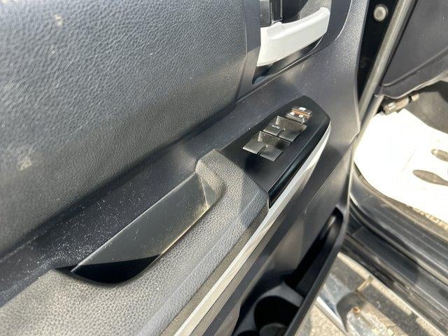 2014 Toyota Tundra 4WD Truck 4WD Double Cab Standard Bed 4.6L V8 SR5 (Natl)