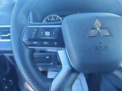 2023 Mitsubishi Outlander SE Special Edition FWD