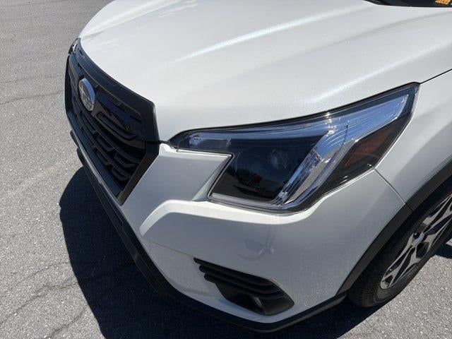 2022 Subaru Forester Premium CVT