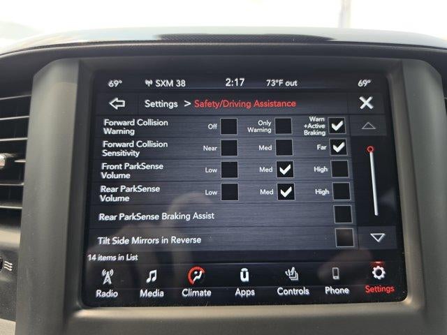 2021 RAM 1500 Laramie 4x4 Crew Cab 6'4" Box